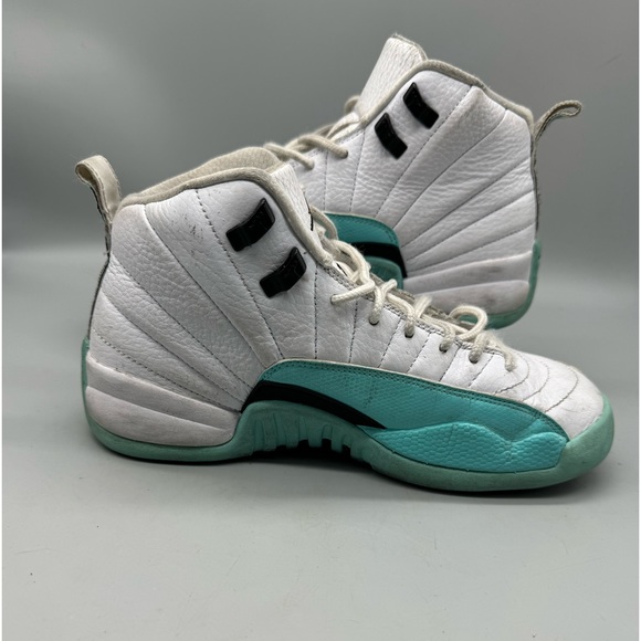 Air Jordan 12 Retro GS Basketball Sneakers Light Aqua Size 6Y - Picture 2 of 6